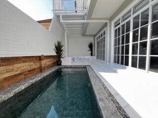 3 Bedrooms House in Lakeside Court East Pattaya H011293