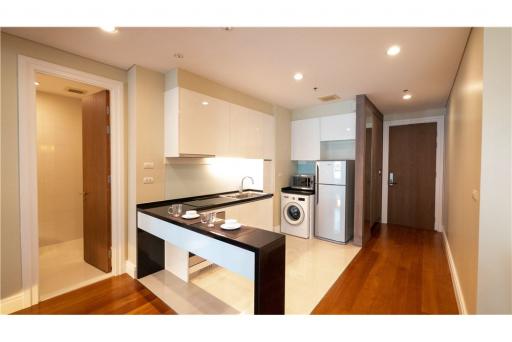 For Rent : Bright Sukhumvit 24 -  Modern 2 Bedroom  in the Heart of Sukhumvit