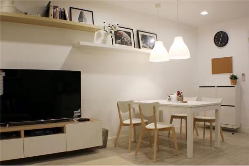 Beautiful 2 Bedroom Apartment with Balcony Near BTS Phromphong - Pet Friendly and Newly Renovated! - 920071001-12470