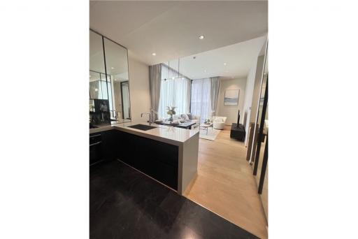 For Rent : Luxury Modern 2 Beds at 28 chidlom