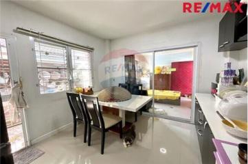 170 Sqm., 4 Beds Townhouse listed for ฿ 3,300,000.