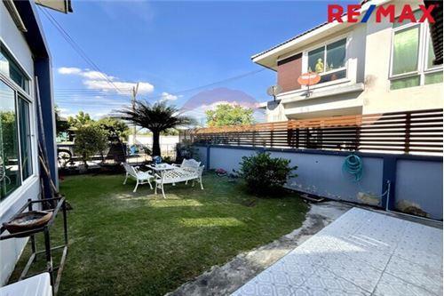 170 Sqm., 4 Beds Townhouse listed for ฿ 3,300,000.