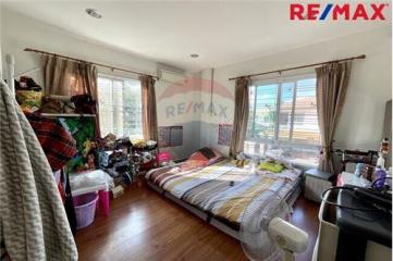 170 Sqm., 4 Beds Townhouse listed for ฿ 3,300,000.