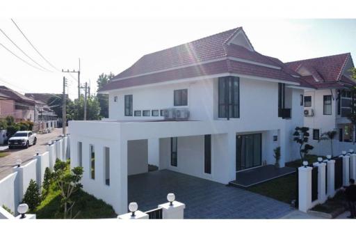 2 Storey Pool Villa