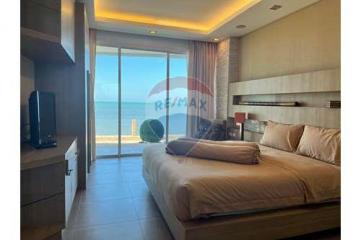 60 Sqm., 1 Bed, 1 Bath Condo listed for ฿ 8,200,000.