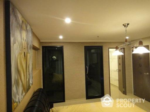 2-BR Condo at Baan Prompong Condominium near MRT Phetchaburi (ID 513487)