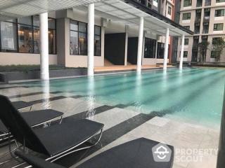 1-BR Condo at Life Asoke near ARL Makkasan