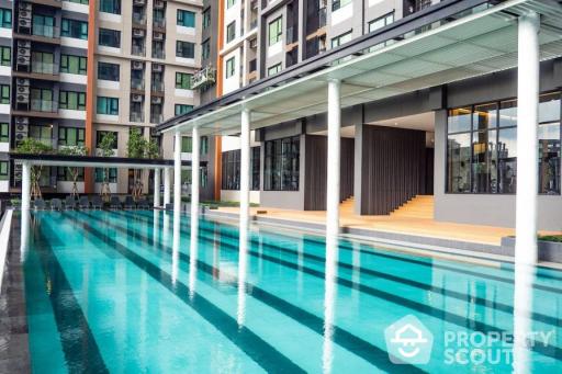 1-BR Condo at Life Asoke near ARL Makkasan