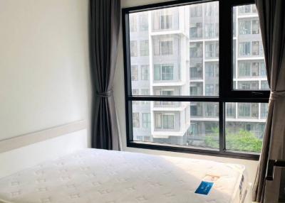 1-BR Condo at Condolette Midst Rama 9 near MRT Phra Ram 9