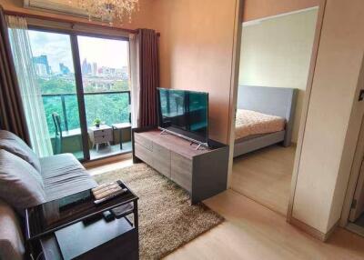 Condo for Rent at Lumpini Suites Phetchaburi-Makkasan