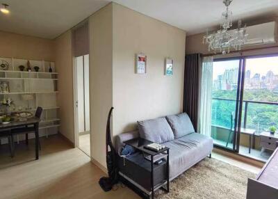 Condo for Rent at Lumpini Suites Phetchaburi-Makkasan