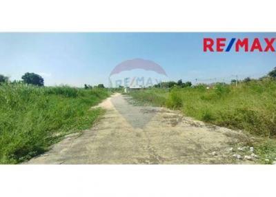 408 Sqm. Land listed for ฿ 1,020,000.