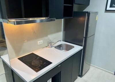 Condo for Rent at Rhythm Sukhumvit 44/1