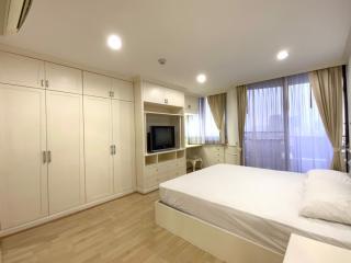 2 bed Condo in Supalai Place Condominium Khlong Tan Nuea Sub District C020592