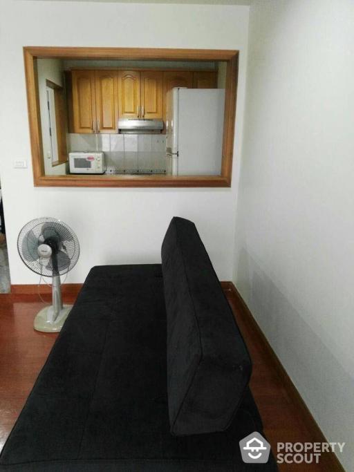 1-BR Condo at Asoke Place near MRT Sukhumvit