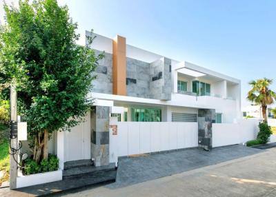 8 Bedroom Pool Villa in World Clubland, Hang Dong