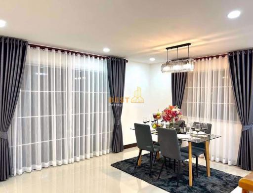 3 Bedrooms Villa / Single House in Baan Pruksanara East Pattaya H010206