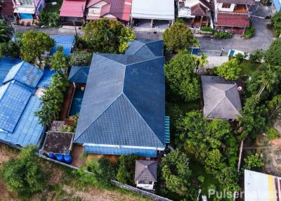 5 Bedroom Villa on Large Land Plot in the Heart of Kathu