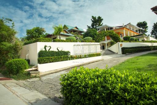 4 Bedrooms German-inspired Villa