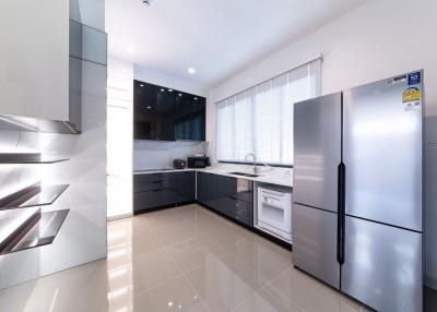 089-515-5440 For rent: Grand Bangkok Boulevard KrungtepKritha 5bedrooms - New project