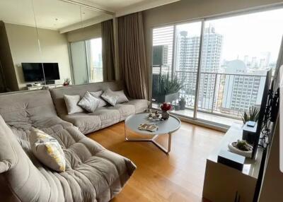 3 bed Condo in Hive Taksin Khlong Ton Sai Sub District C020615