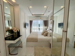 2 Bedroom Condo In The Empire Tower Jomtien Pattaya With Sea View For Sale .