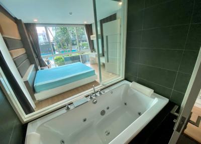 3 Bedrooms Apartment With Pool Access In Apus Pattaya For Sale