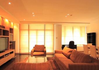 All Seasons Mansion  3 Bedroom Condo in Phloenchit