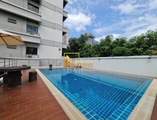 Beautifully Renovated Apartment in Thonglor