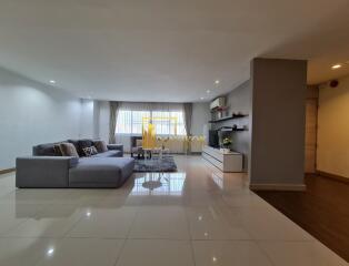 Beautifully Renovated Apartment in Thonglor