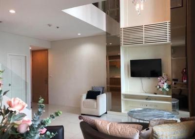 Villa Asoke  Lovely 1 Bedroom Duplex Condo Near MRT