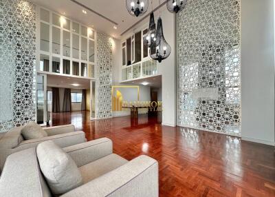 Baan Suanpetch  4 Bedroom Duplex For Rent in Phrom Phong
