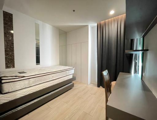 Noble Ploenchit  3 Bedroom Condo For Rent