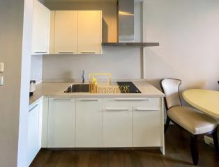 Oriental Residence  1 Bedroom Condo in Phloen Chit