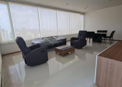 Empire Place  3 Bedroom Condo For Rent in Sathorn