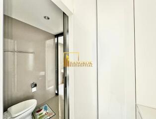 Rhythm Sukhumvit 42  Bright 1 Bedroom Condo For Rent in Ekkamai