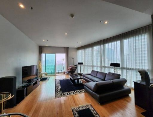 Millennium Residence  3 Bedroom Condo For Rent in Asoke