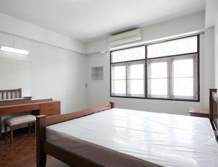 1 Bedroom Apartment in Phrom Phong