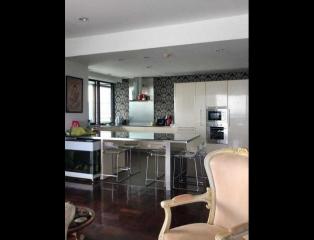 PM Riverside  3 Bedroom Condo on Rama 3