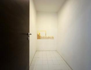 2 Bedroom Serviced Apartment in Phra Khanong