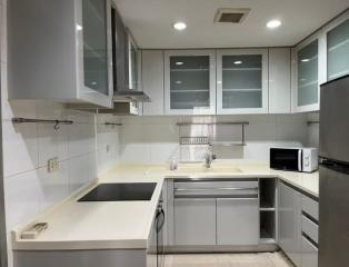 All Seasons Mansion  2 Bedroom For Rent in Phloen Chit