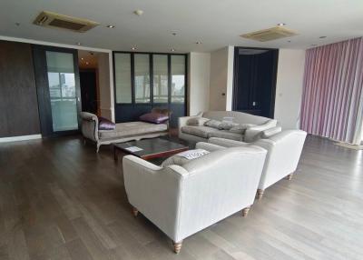 The Lakes  3 Bedroom Condo For Rent in Asoke