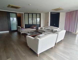 The Lakes  3 Bedroom Condo For Rent in Asoke