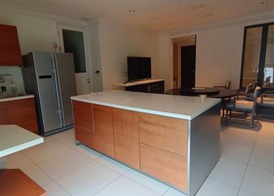 The Lakes  3 Bedroom Condo For Rent in Asoke