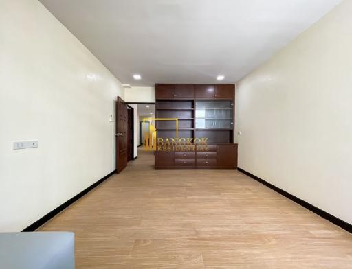 Grand Ville House 2  3 Bedroom Asoke Condo For Rent