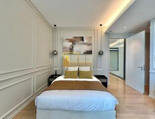 Baan Sindhorn  2 Bedroom Luxury Condo in Chidlom