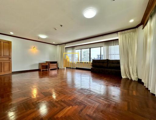 Le Raffine 24  6 Bedroom Penthouse For Sale in Phrom Phong