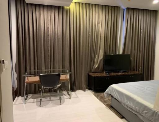 Noble Ploenchit  2 Bedroom Condo For Rent in Phloen Chit