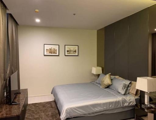 Noble Ploenchit  2 Bedroom Condo For Rent in Phloen Chit