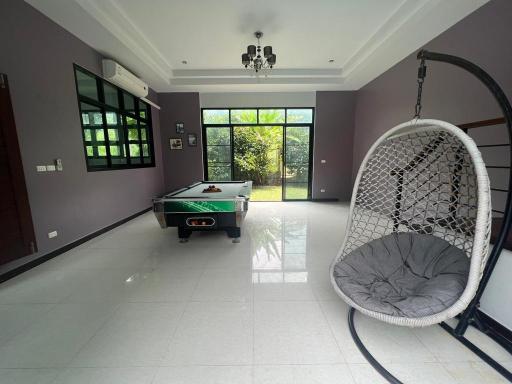 Large villa - 6 bedroom with private pool for sale in Kamala